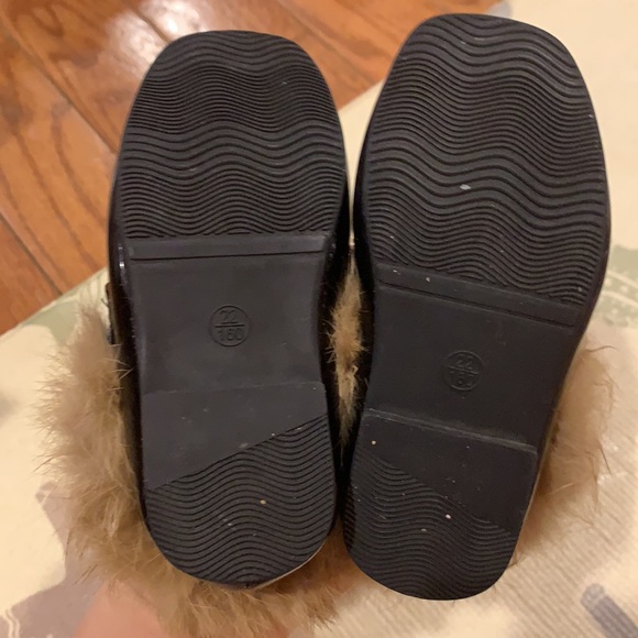 Kid’s shoes - Picture 5 of 5